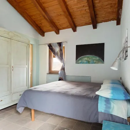 House In The Middle Of Meadows And Forests, Ideal For Walking And Cycling.