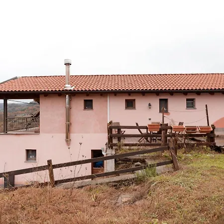 House In The Middle Of Meadows And Forests, Ideal For Walking And Cycling. בית נופש Mioglia